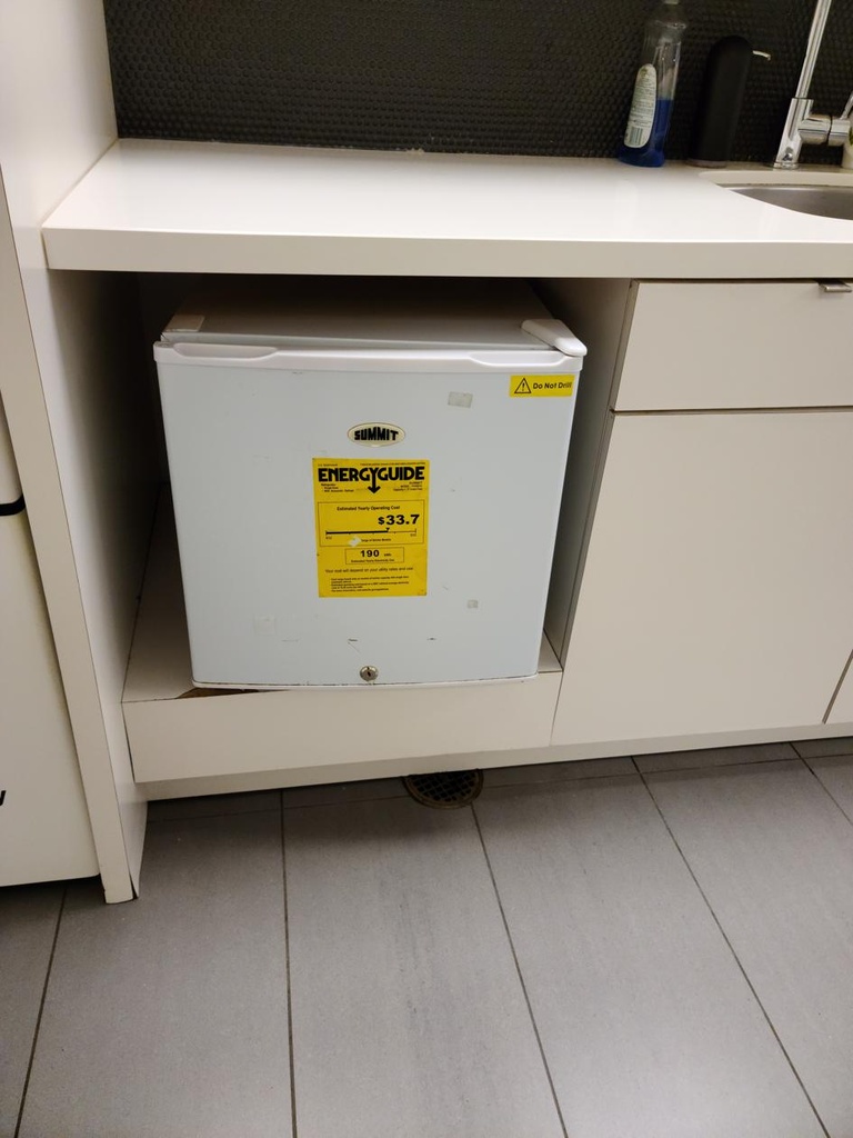 Mini Fridge (Photo Approximation)