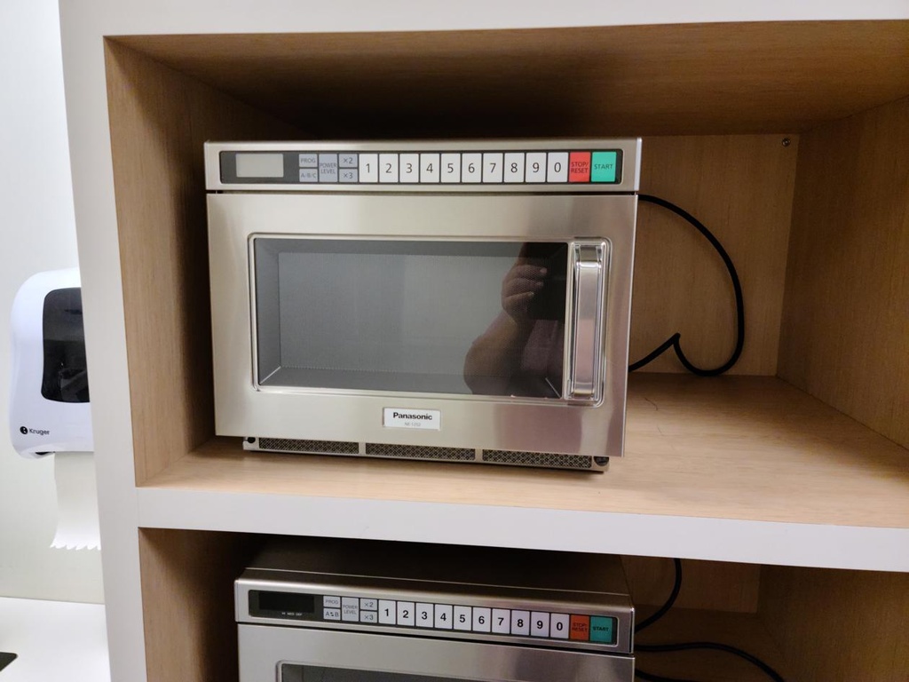 Microwave (Photo Approximation)
