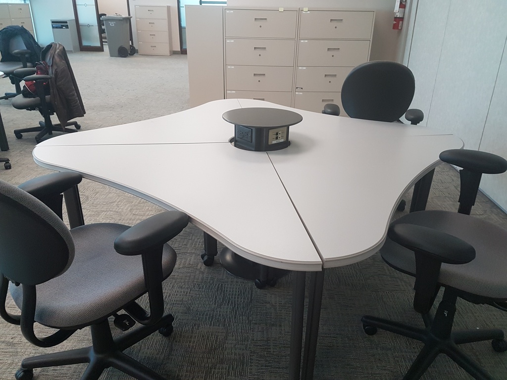 Table with free standing power/data Module 7'x7'