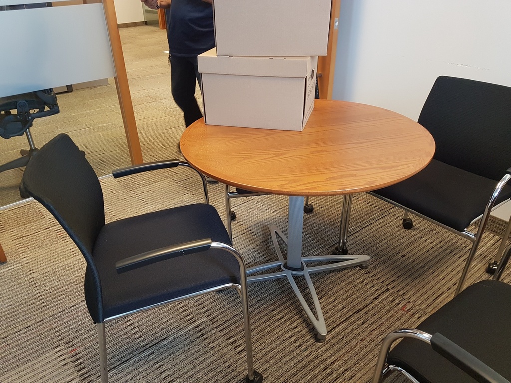 Communal Table - Round