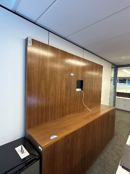 #50 - wooden wall mount surface 2/23 x 96 x 50