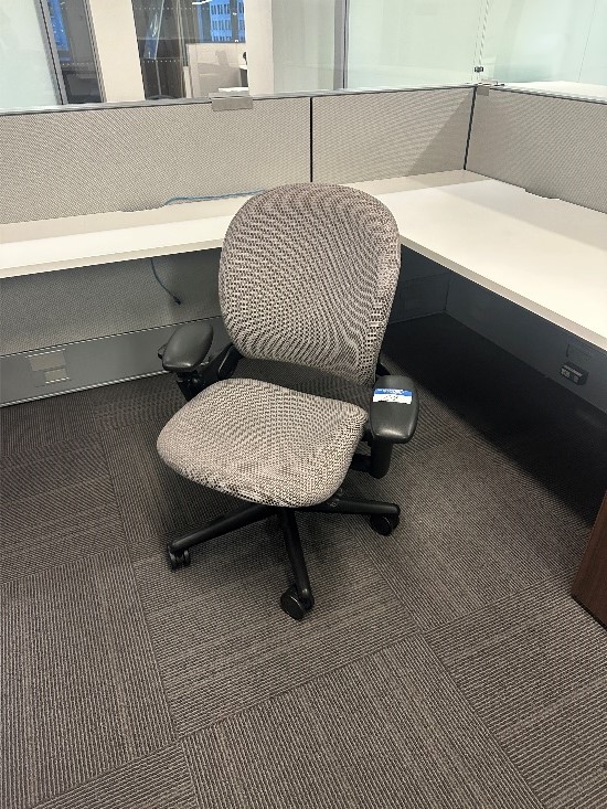 #68 - office chair, fabric 29 x 17 x38