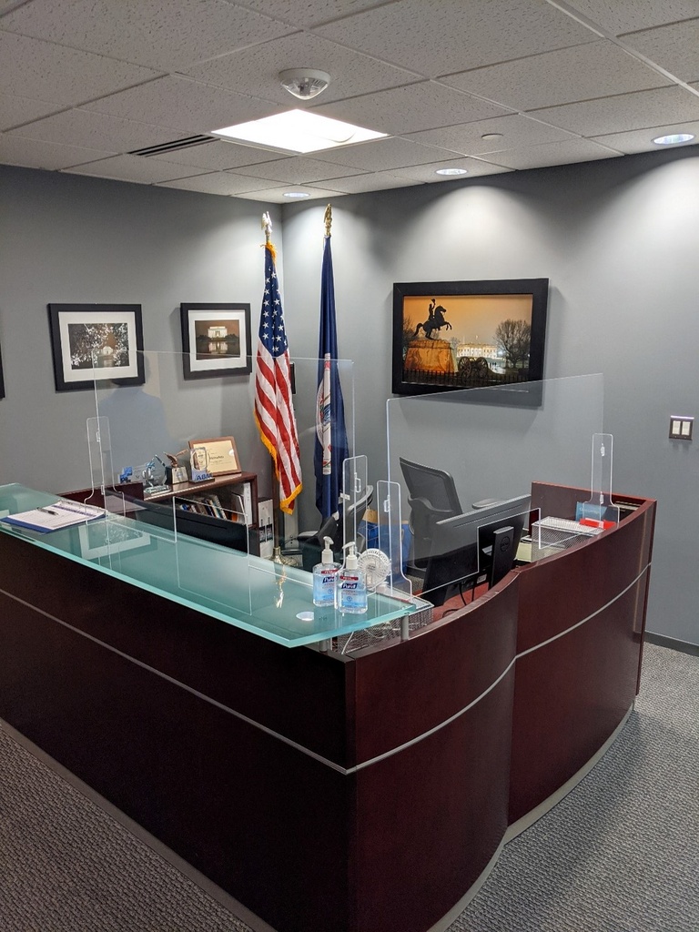 Reception Desk (7x7)