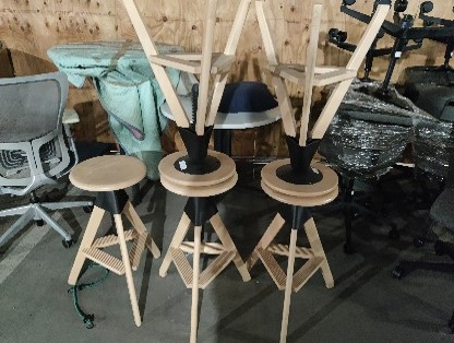 Stool (14x14x28)