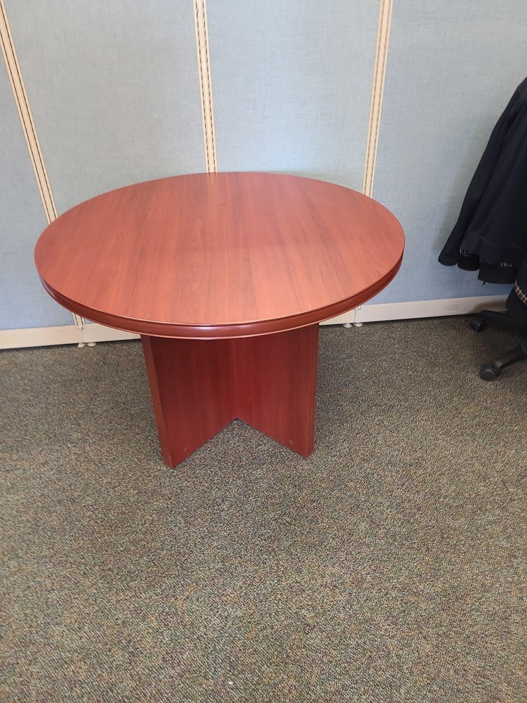 Round table - 42" diameter