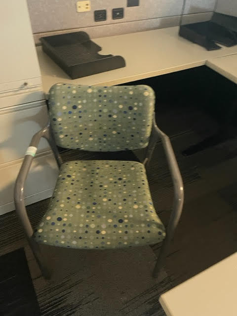 PATTERNED SIDE CHAIR