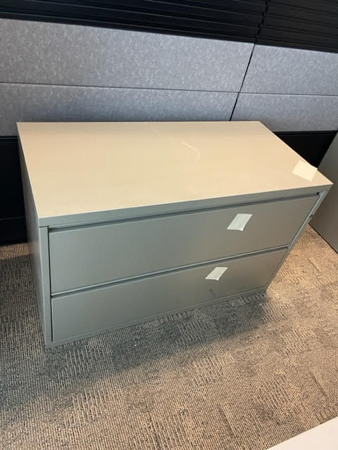 BEIGE FILE CABINET - 2 DRAWER