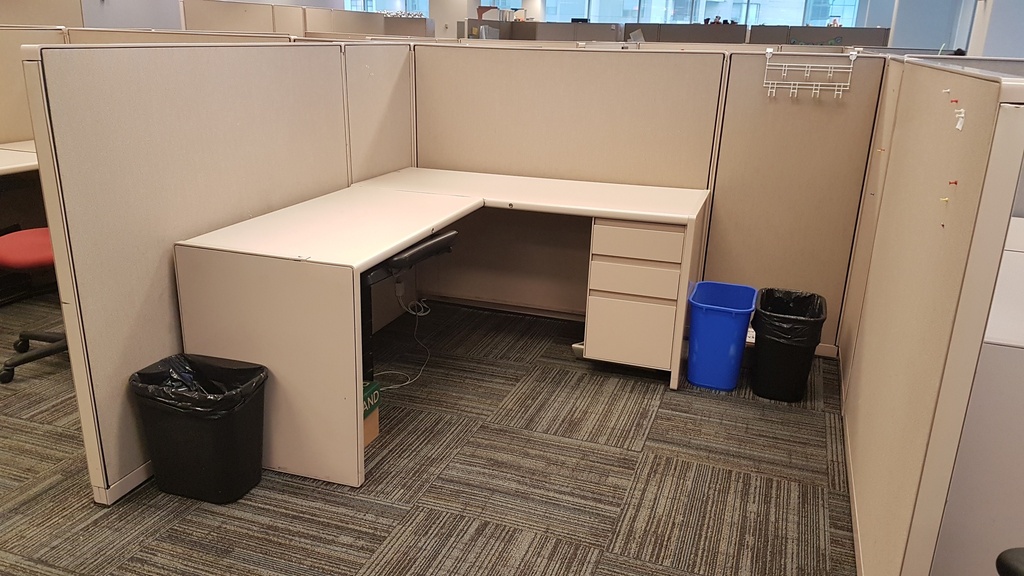 Workstation (1 BBF ped, metal, fabric, desk measure 70" x 60")