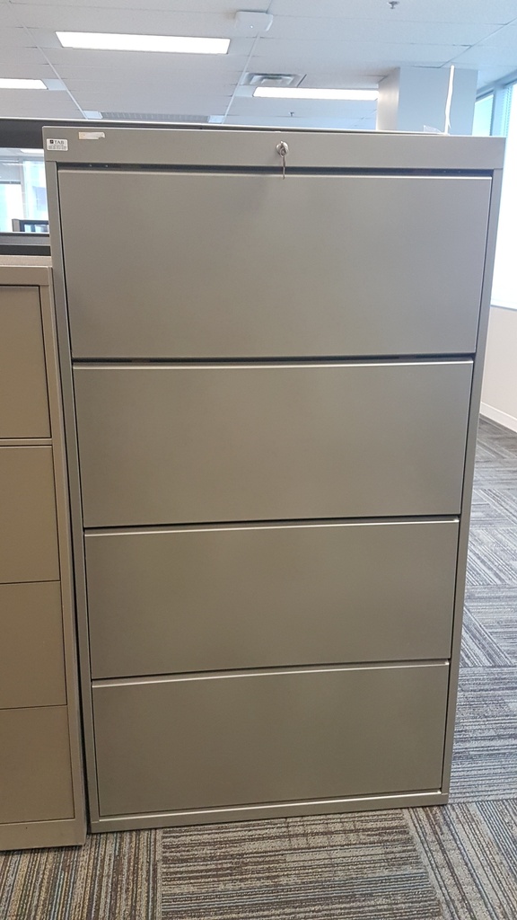 Filing Cabinet 4 drawers - metal
