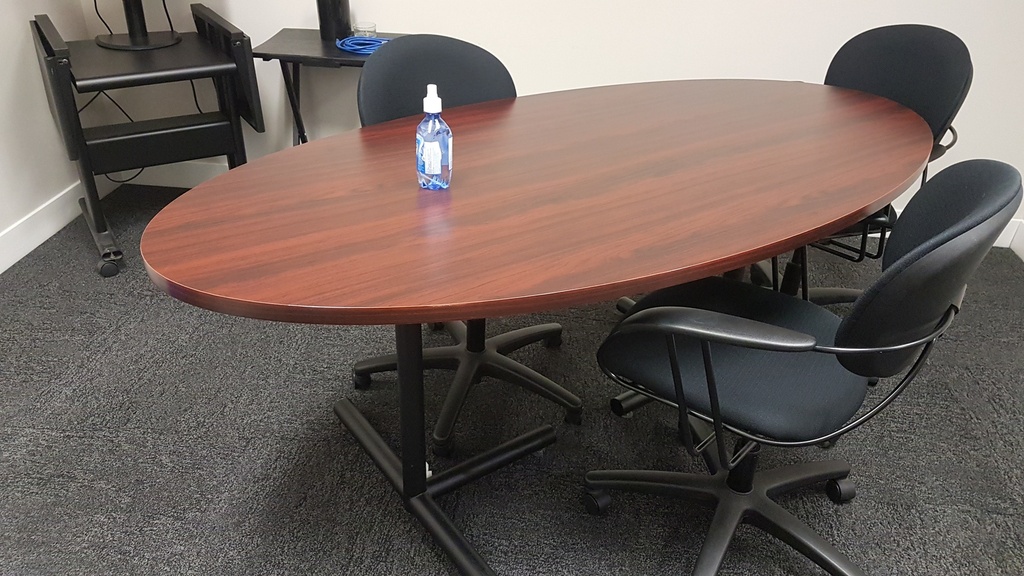 Conference Tabe oval - wood, metal