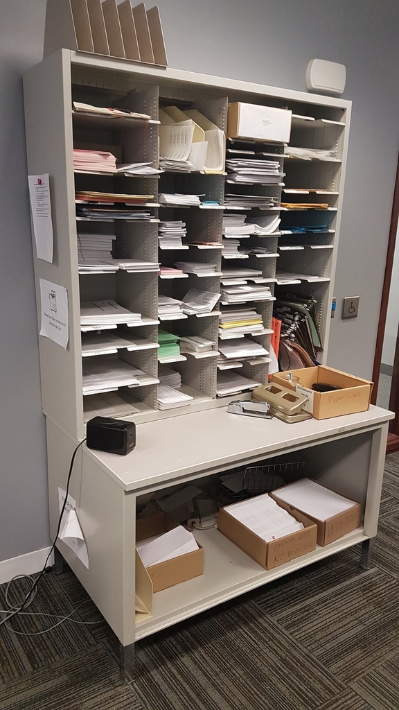 Mail Sorter, metal