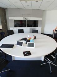 Conference table, round
