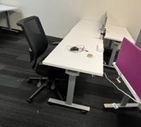 mobile table /24" x 48"/ no screens