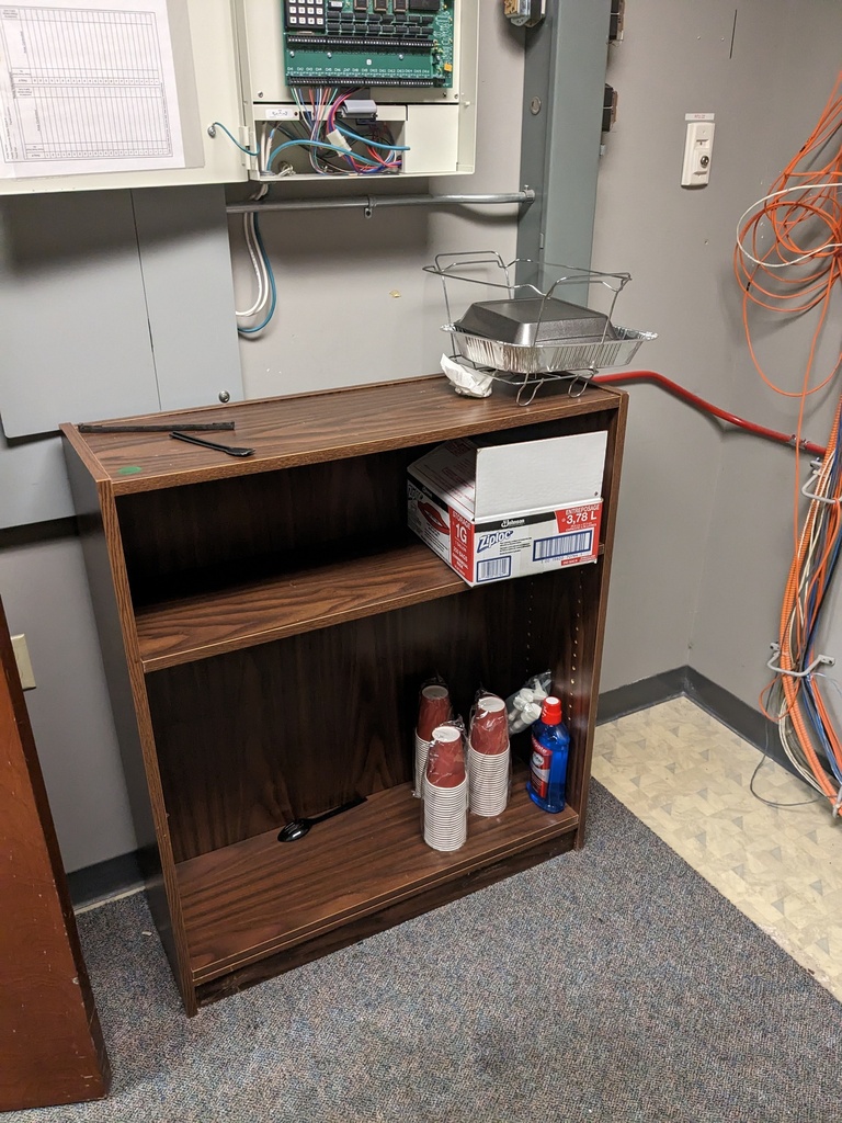 Bookshelf (3'x1'x3')