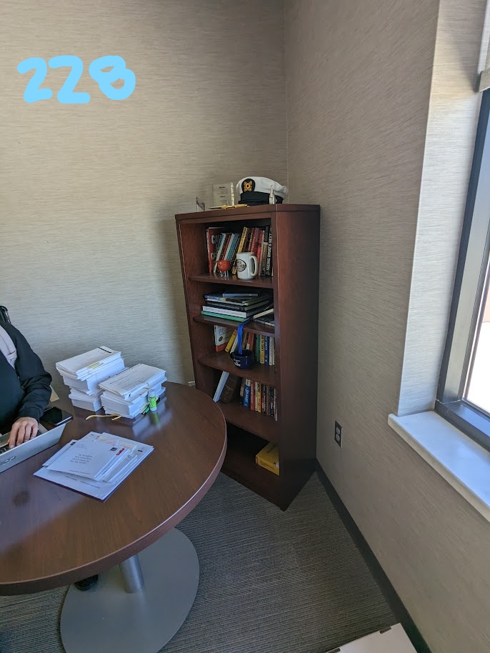 stand alone 3-high bookshelf