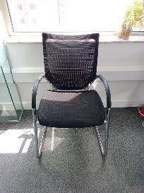 BLACK ARM CHAIR WITH OUT WHEEL