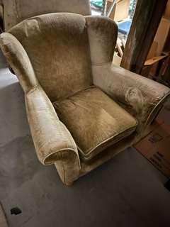 Lounge Chairs(Tan?)