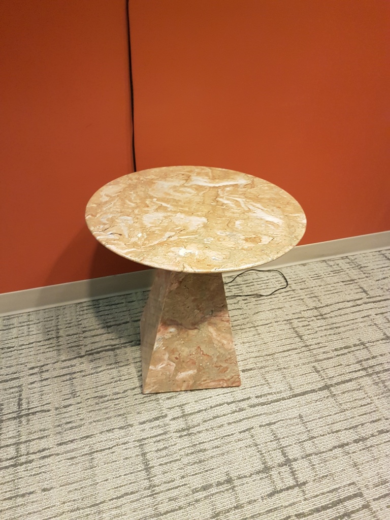 Round Side Table - 22"