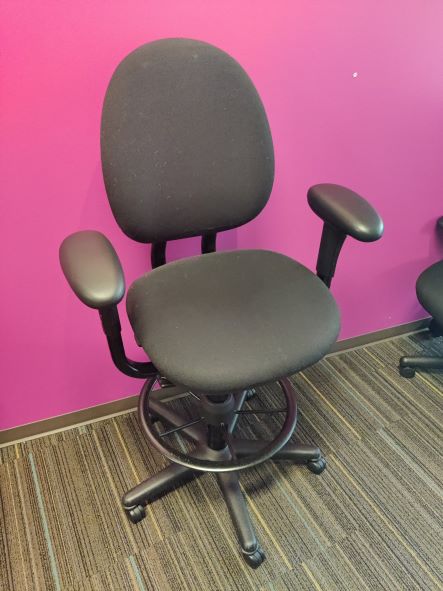 Task Chairs - With Arms