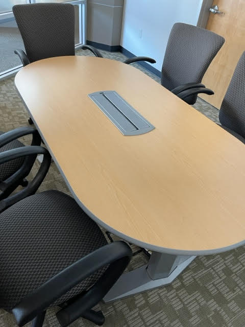6’ OVAL TABLE