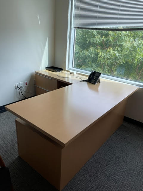 LEFT HAND L DESK 6X6’6