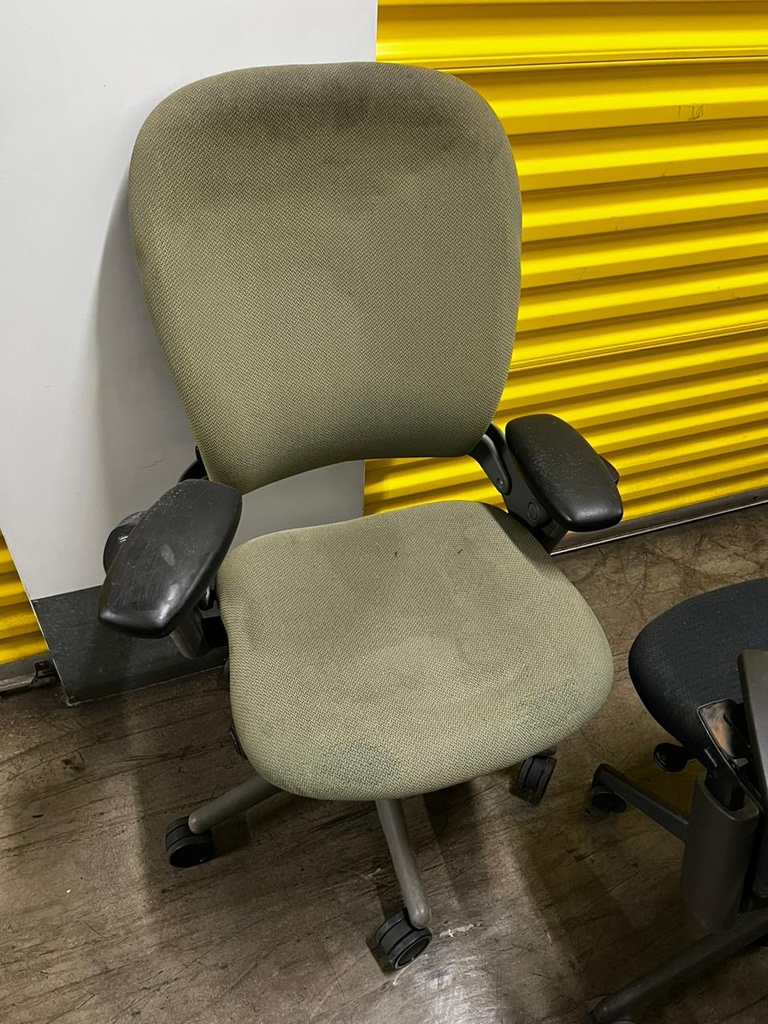 Green fabric leap chair
