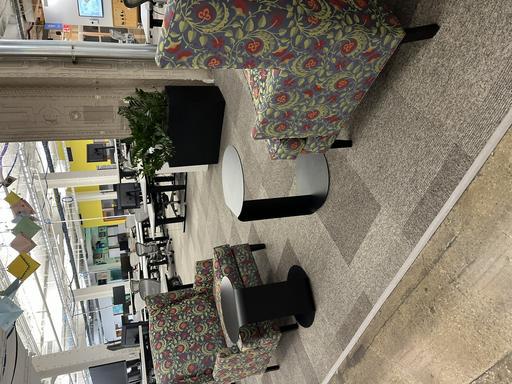 Lounge Chair - red/black/green multi