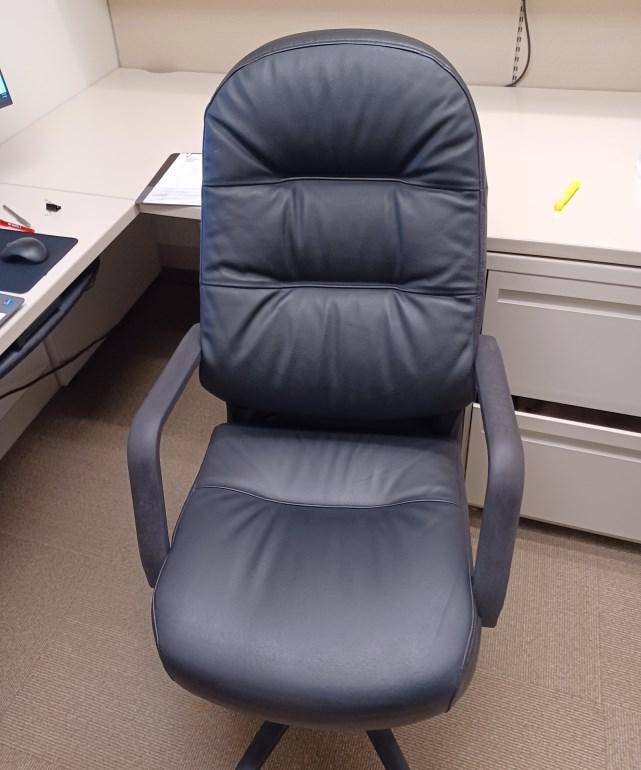 Hi-Back Hon Chair