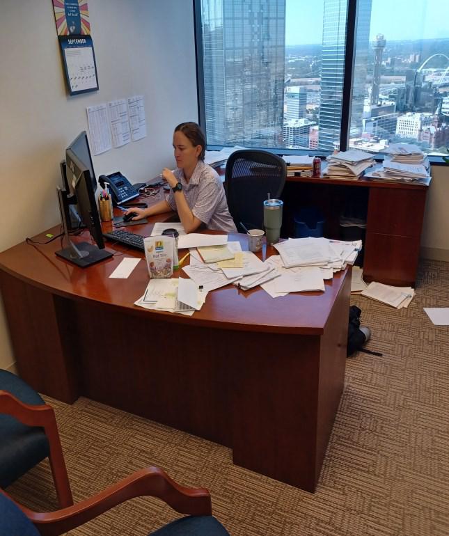 Rh U-Desk 6’ X 9’ X 7’