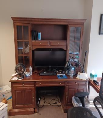 Credenza/Hutch 6’ X 3’