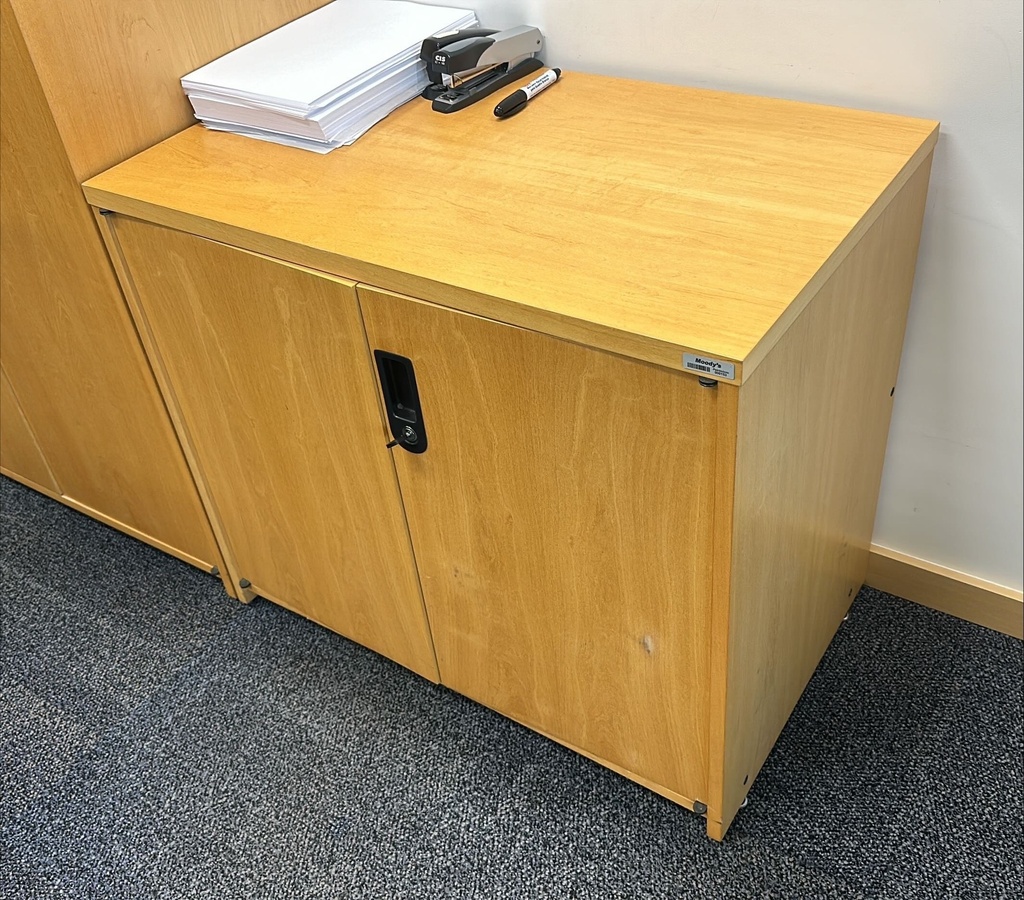 Low cabinet | Armário baixo, 84x51x73"