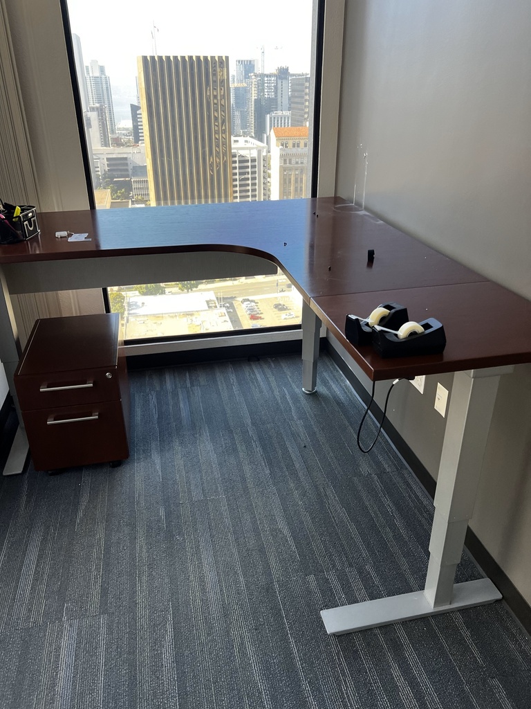 Height Adjustable L-Shaped Desk