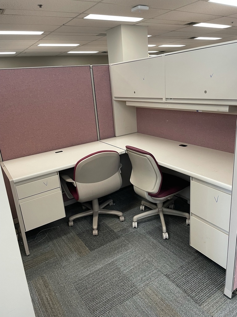 Workstation (6' X 5 1/2') - Steelcase 9000