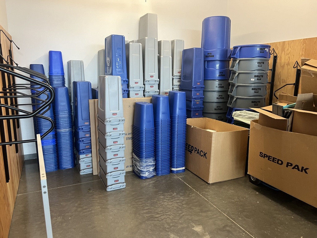 Trash can, tall, blue