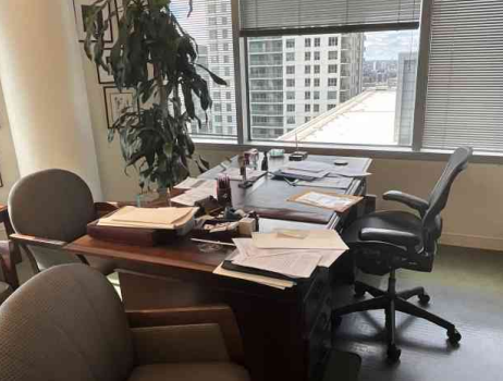 Large Wood Exec Desk (5)