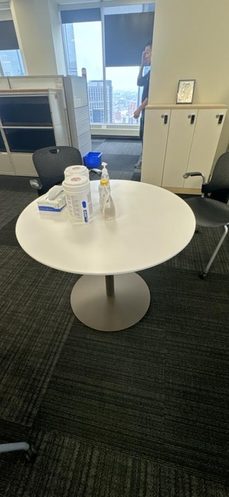 36" Round Table, White/Bronze, 48" x 48" x 30"