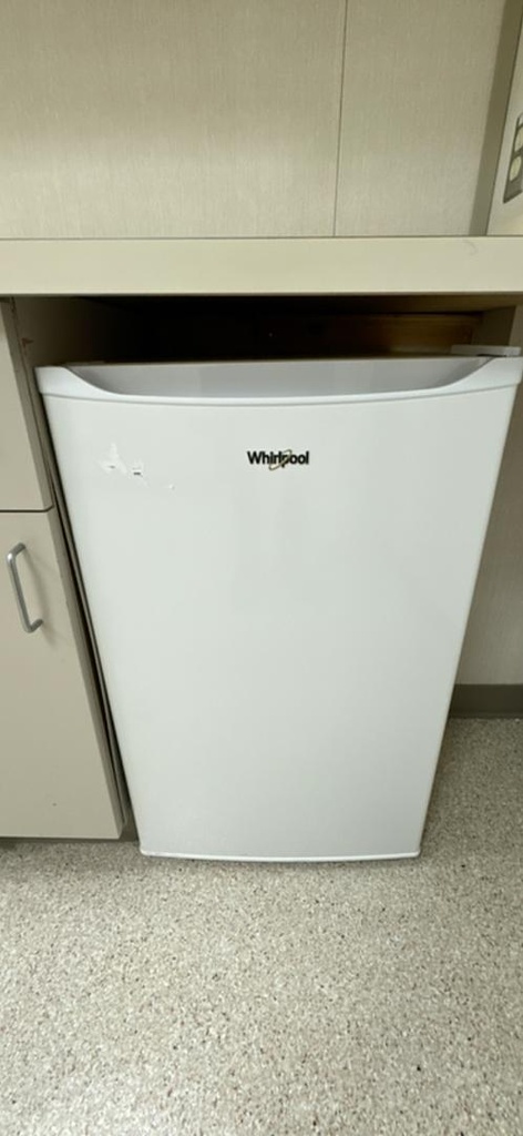 Whirlpool Bar Fridge, White