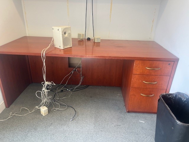 Straight Desk w/ ped