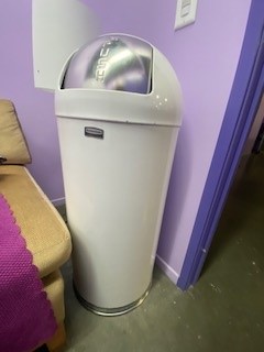 White trash can