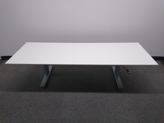 Steelcase: Desk 82x30