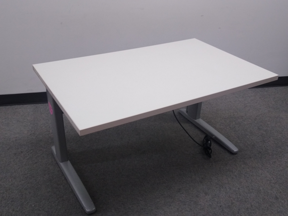 KI: Electric Sit-Stand Desk, 30x48