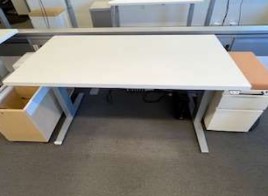 Sit/Stand Desk