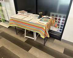 H 29 X W 48 X D 28 Folding Table