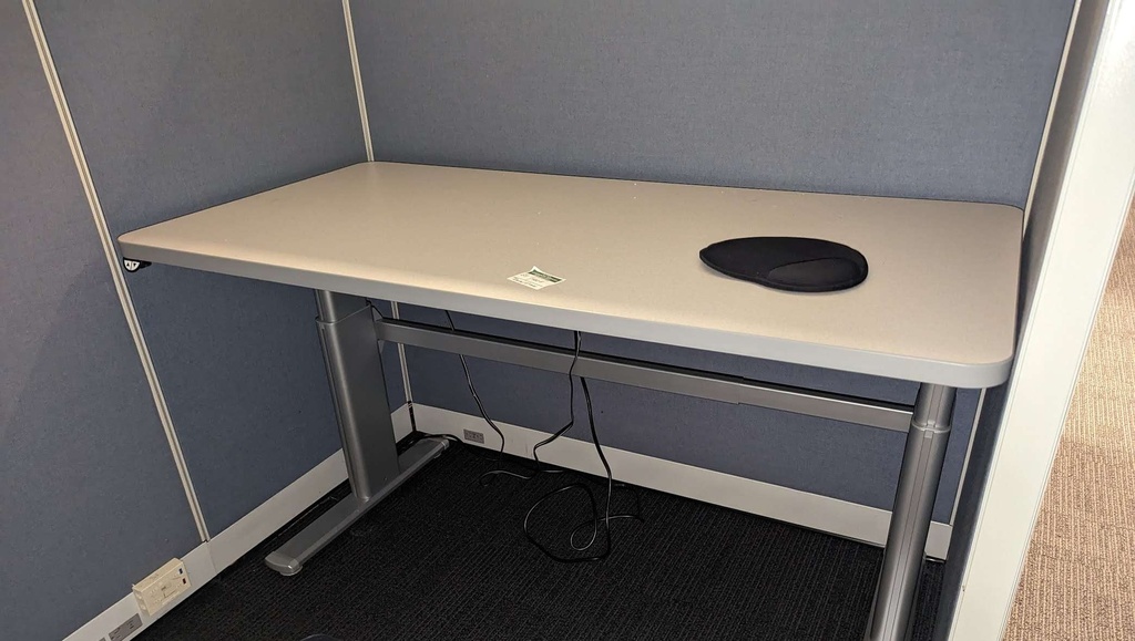 HEIGHT ADJUSTABLE DESK 30"X60"