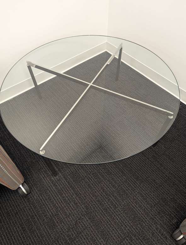 ROUND GLASS COFFEE 
TABLE