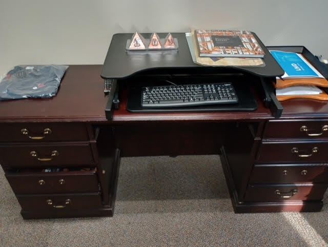 credenza wood w drawers