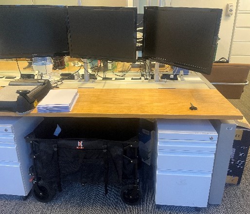 Workstations (5')