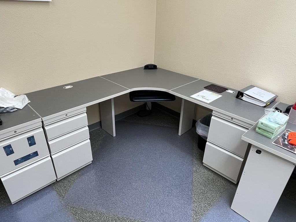 L-Shape Desk