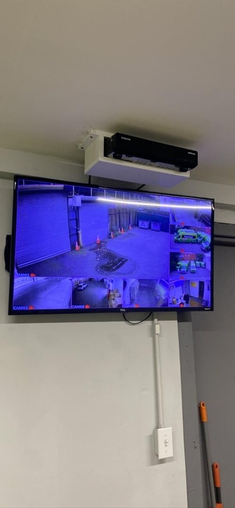 40” TV &amp; DVD player