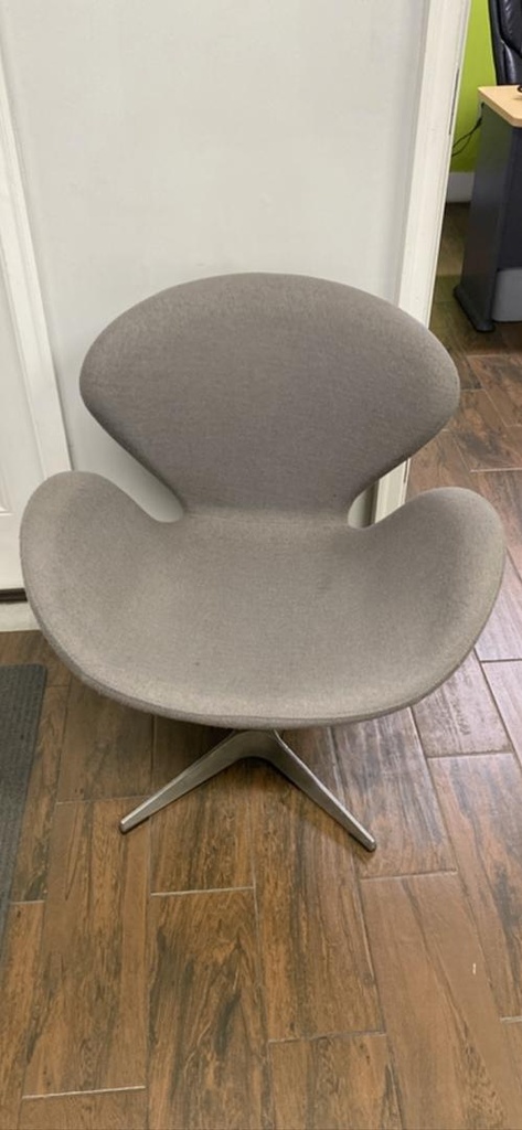 Guest chair